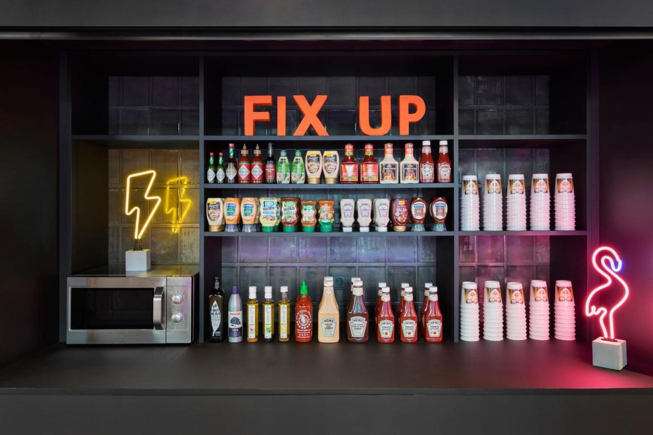 Hotel Moxy 3*